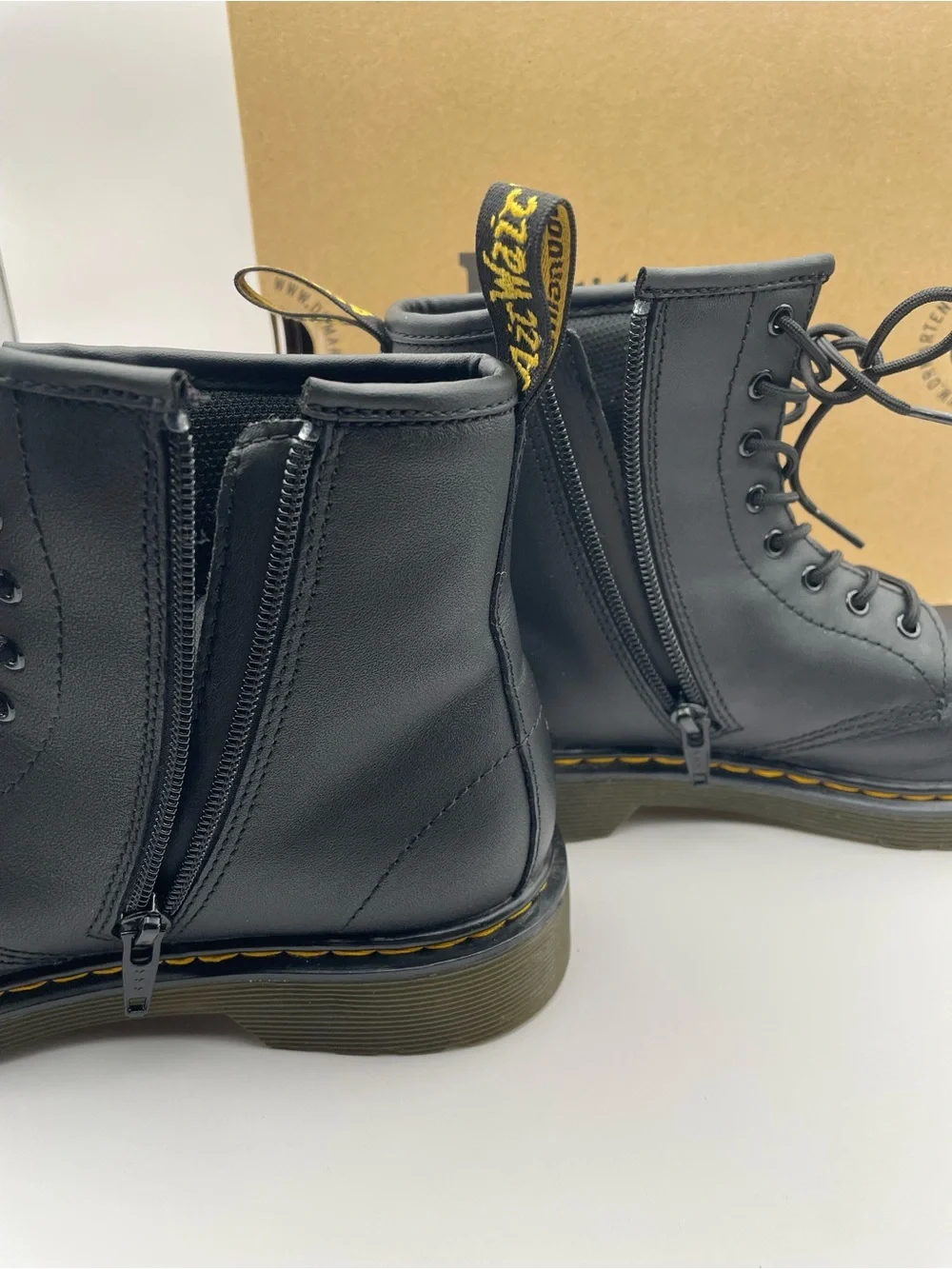 Dr. Martens 1460 J Core Kids Black Leather Boots EU 36 US 5 Side Zip Box